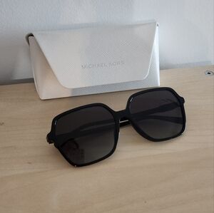 BNIB Michael kors Jasper black sunglasses